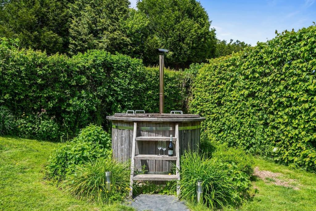 Luxury Self-Contained Cottage For Two With Hot Tub Staverton  Esterno foto